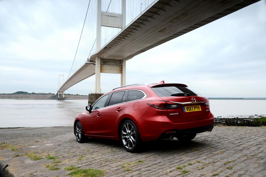  Mazda6 Wagon 2015 года  (UK) (фото 18 из 39)